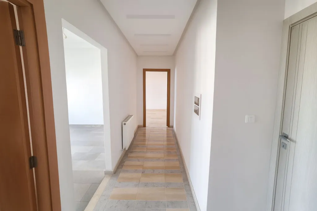 À vendre – Appartement S+1 à Mourouj 5/6, résidence récente et sécurisée avec parking au sous-sol