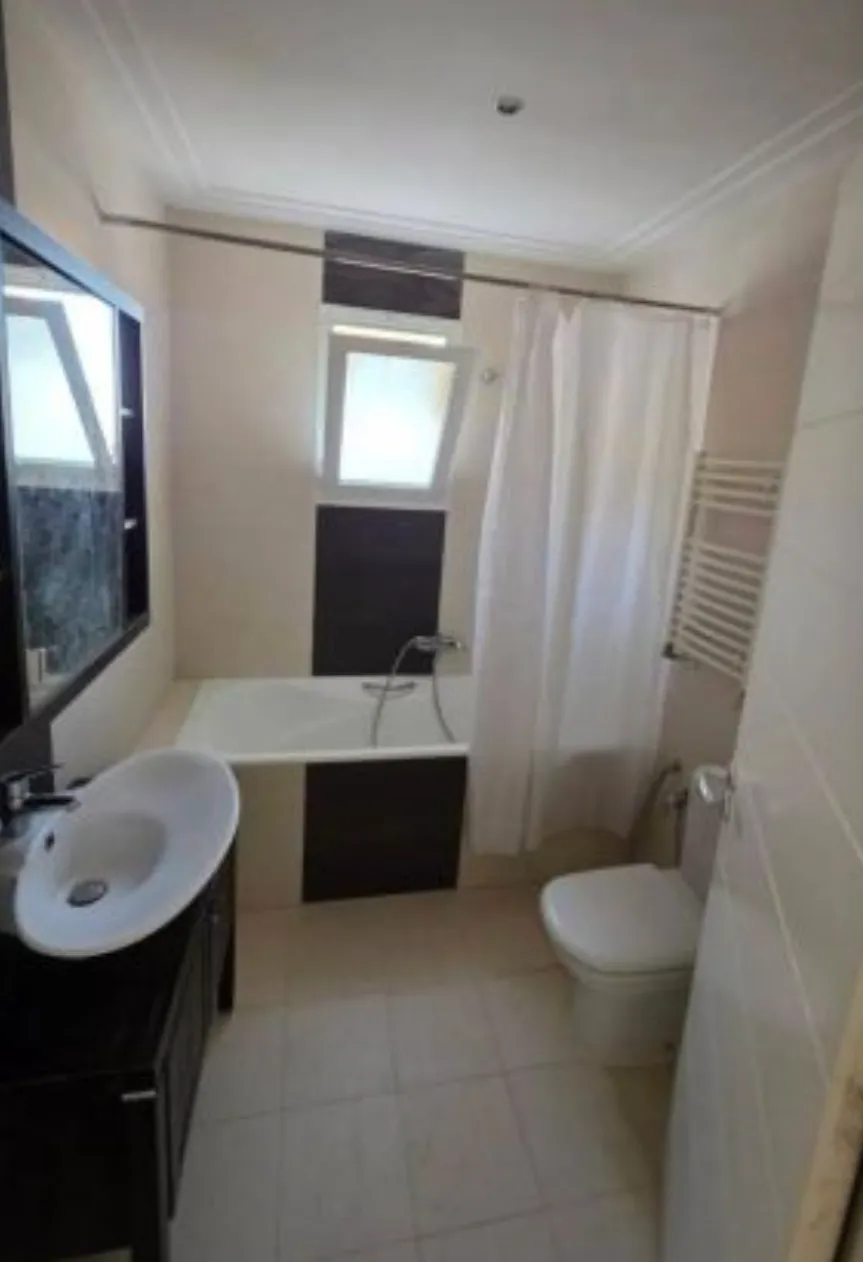 Location S3 vide à Jardin D'El Menzah 2