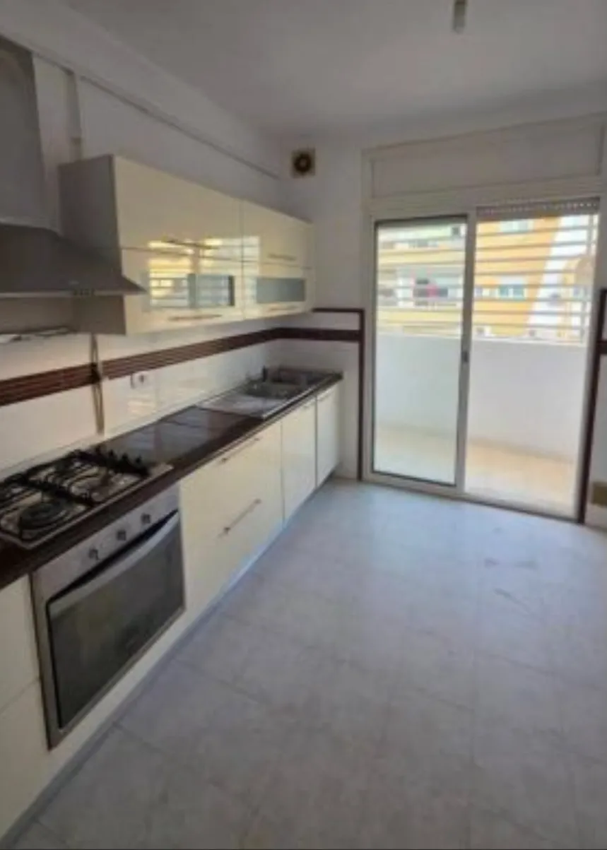 Location S3 vide à Jardin D'El Menzah 2