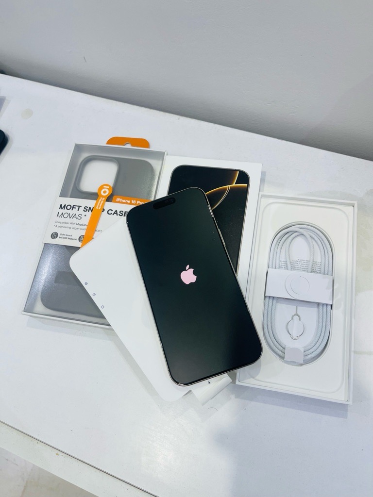 Iphone 16 pro max 100%