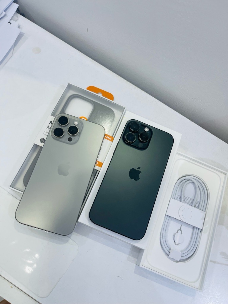 Iphone 16 pro max 100%