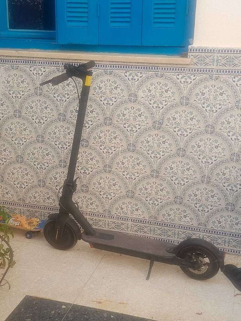 Trottinette électrique Xiaomi essentiel 