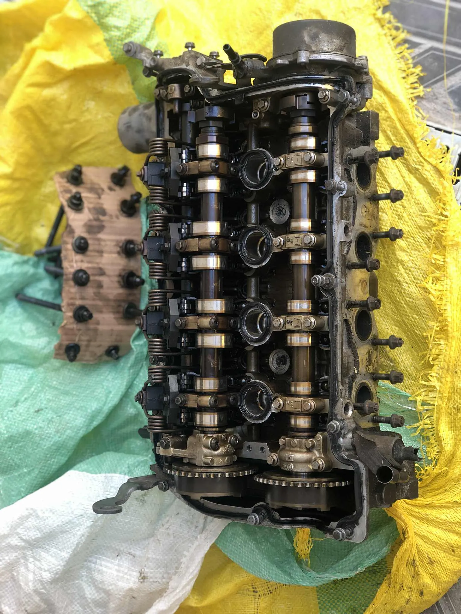 piece moteur peugeot 1.6 vti