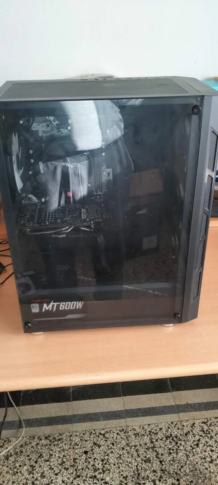 🖥️🔥 PC Gamer Ryzen 5 + GTX 1660 SUPER – Prêt à Jouer !