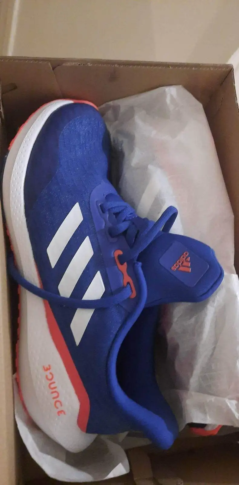 Basket adidas