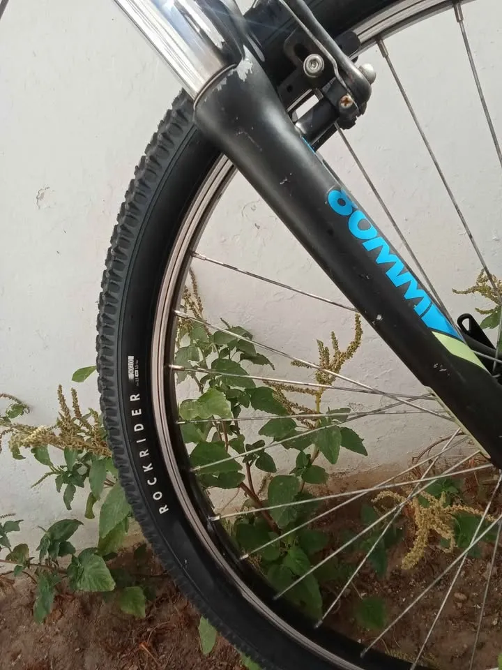 Velo Btwin Taille XL Rockrider340 26 pouces 