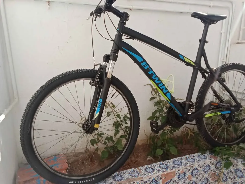 Velo Btwin Taille XL Rockrider340 26 pouces 