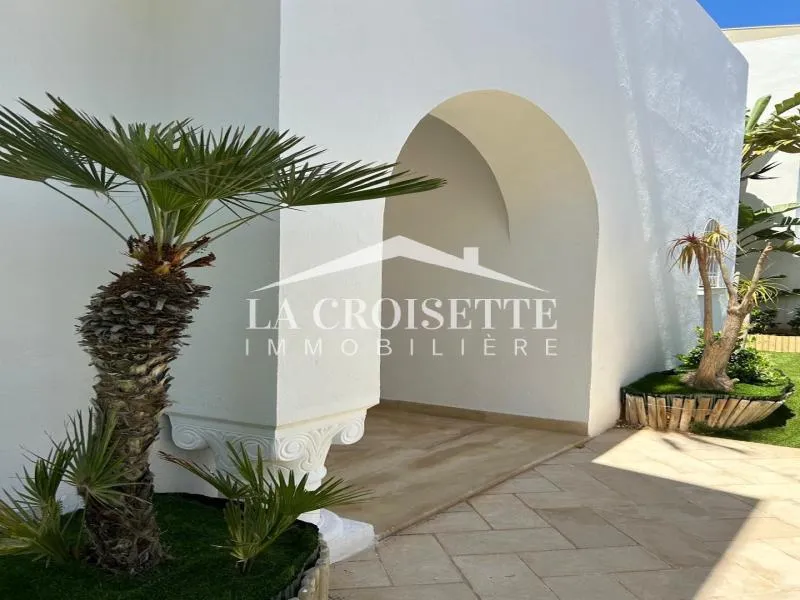 Duplex s3 vue sur mer à Gammarth MDL0096