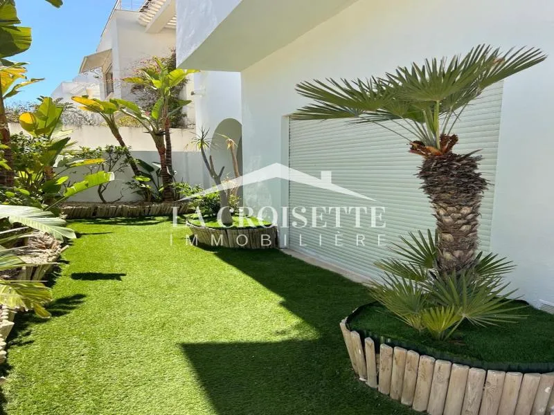 Duplex s3 vue sur mer à Gammarth MDL0096