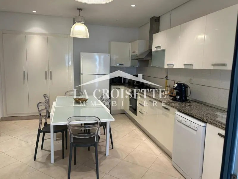 Duplex s3 vue sur mer à Gammarth MDL0096
