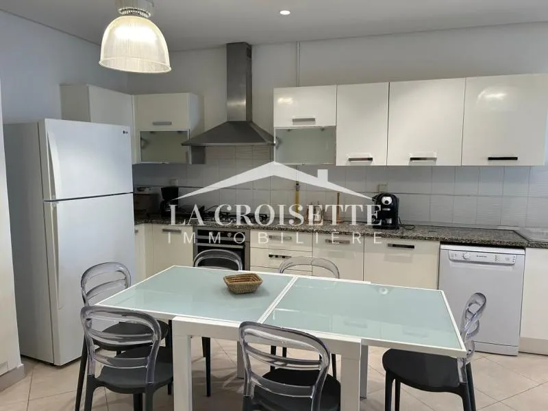 Duplex s3 vue sur mer à Gammarth MDL0096
