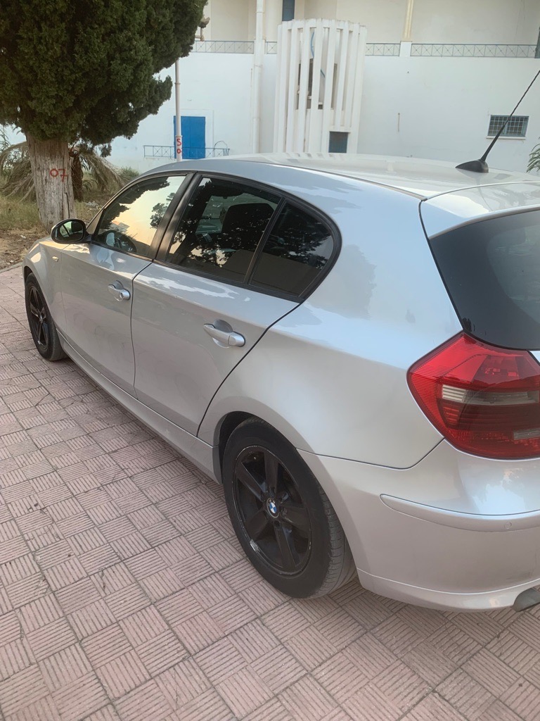 BMW 116D Phase 2 (E87) Angel Eyes