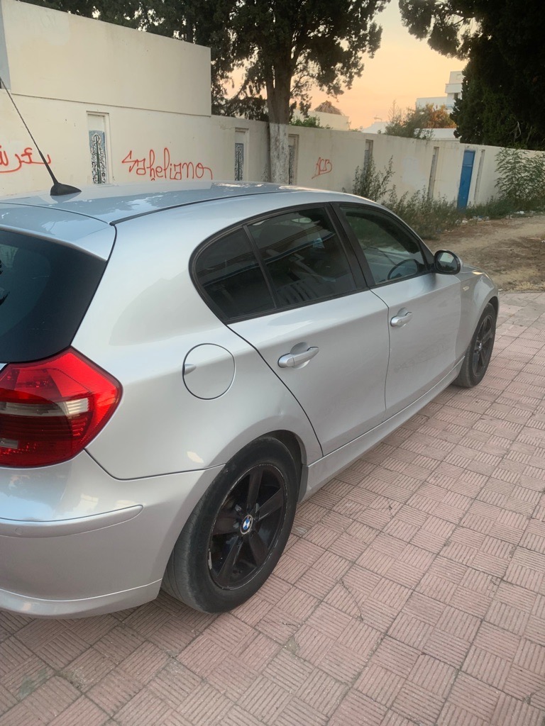 BMW 116D Phase 2 (E87) Angel Eyes