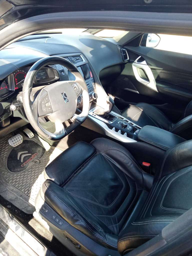 Citroën DS5 à vendre ou à échanger tél 98645870