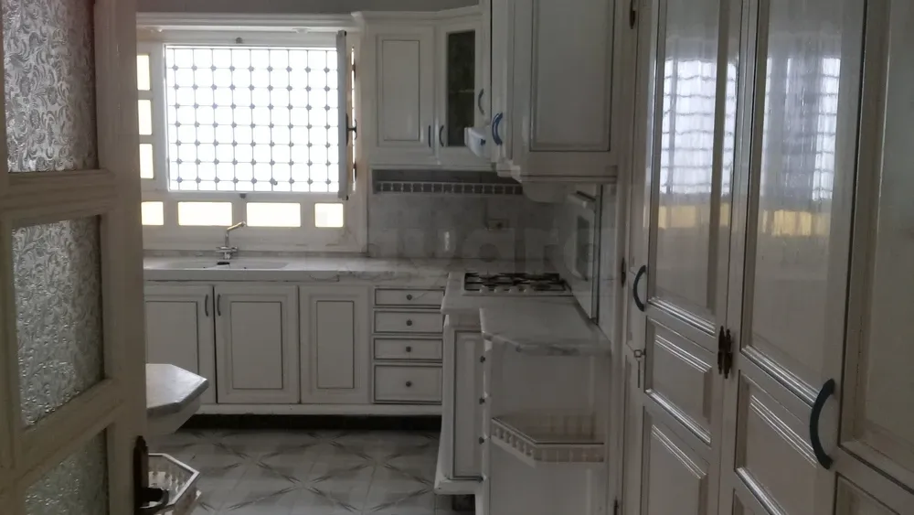 À vendre une villa à menzeh 9