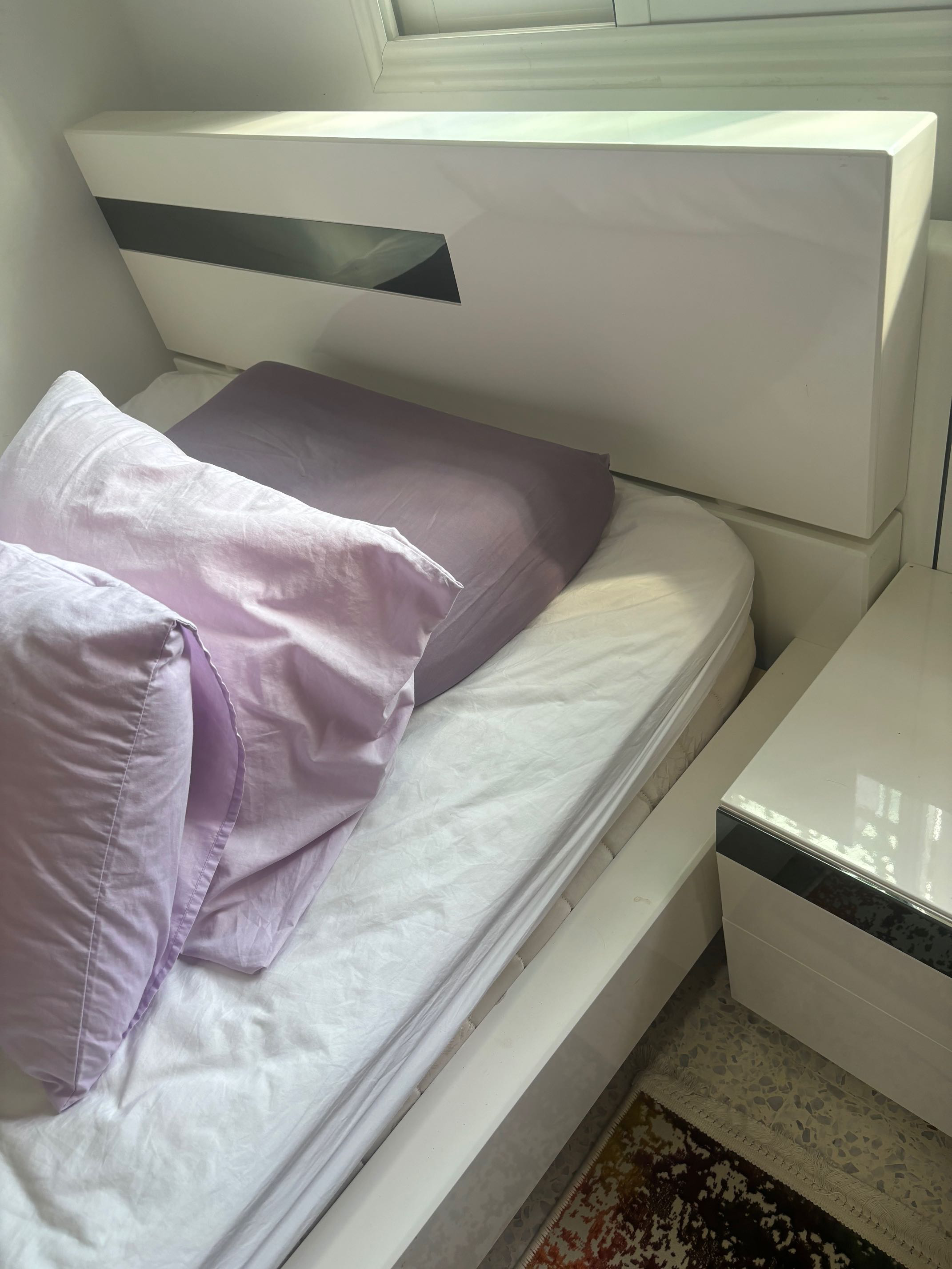 Chambre d’occasion High Gloss importée
