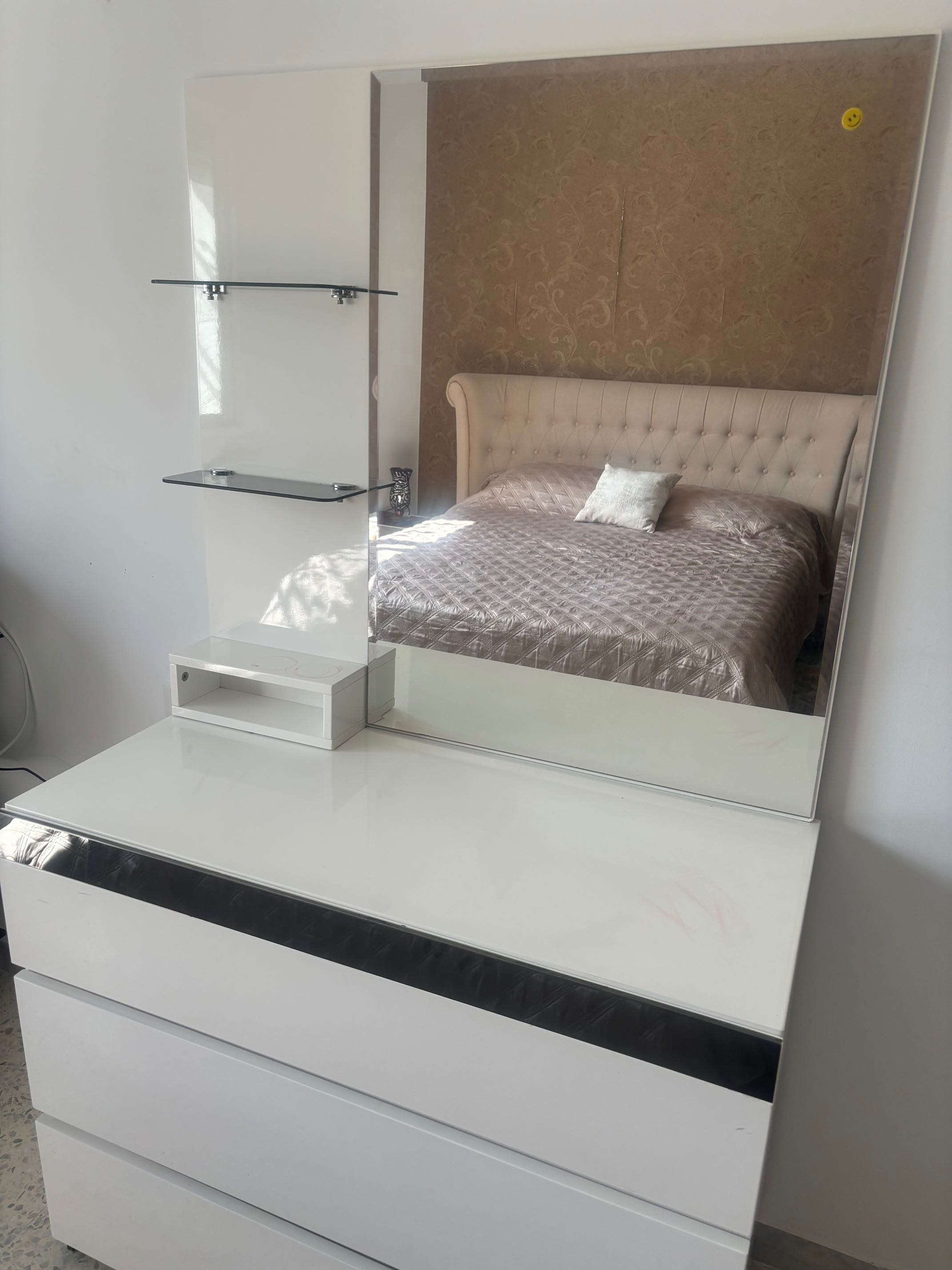 Chambre d’occasion High Gloss importée