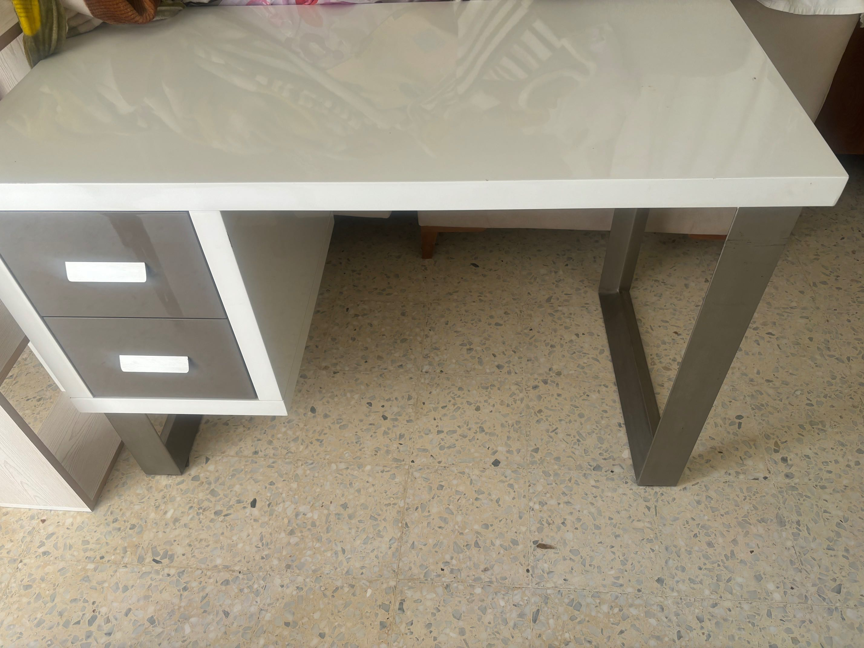 Chambre d’occasion High Gloss importée