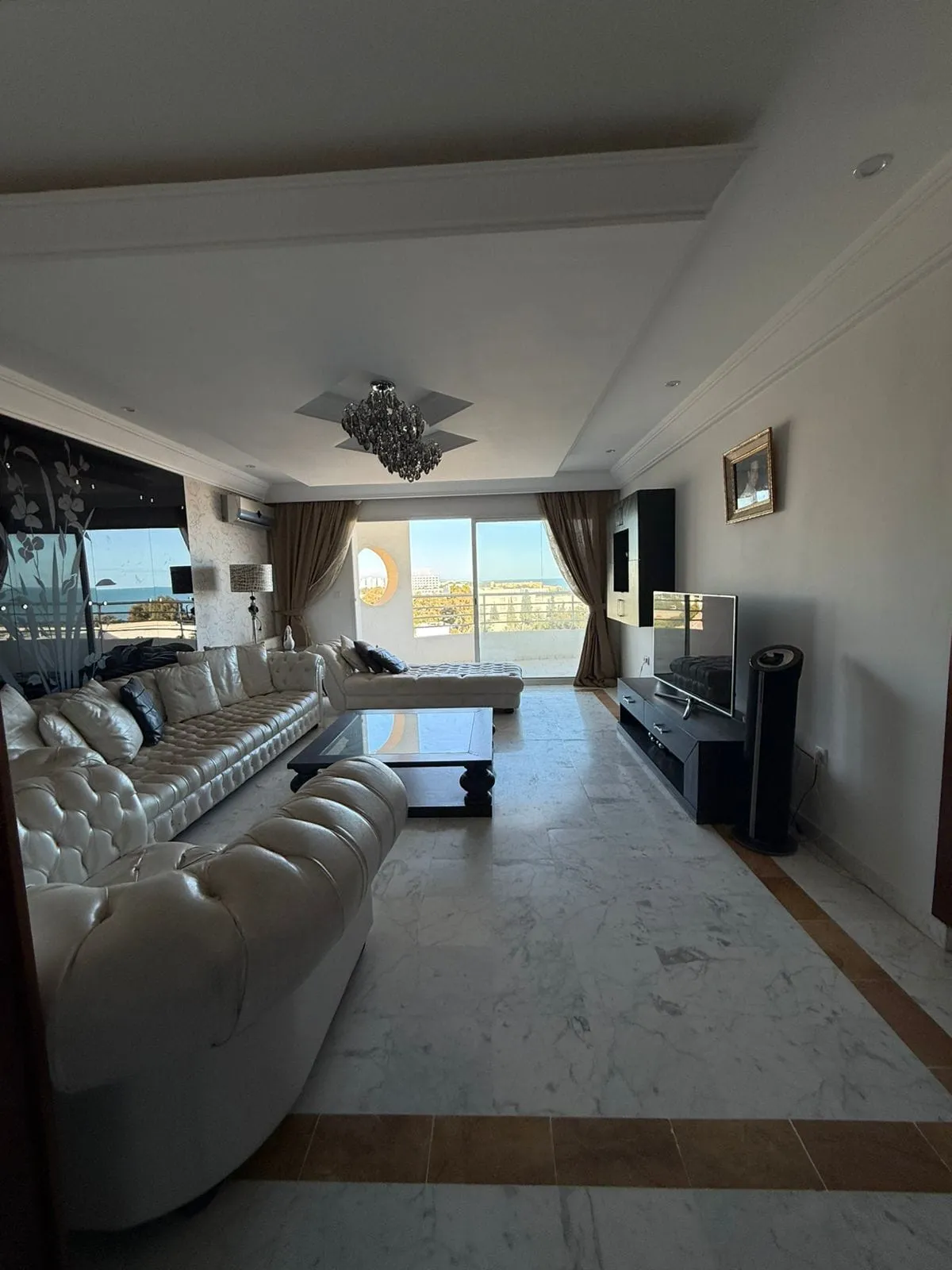 Appartement prestigieuse de type S+3 Haut Standing
