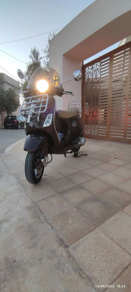 Piaggio Vespa LX touring 125ie