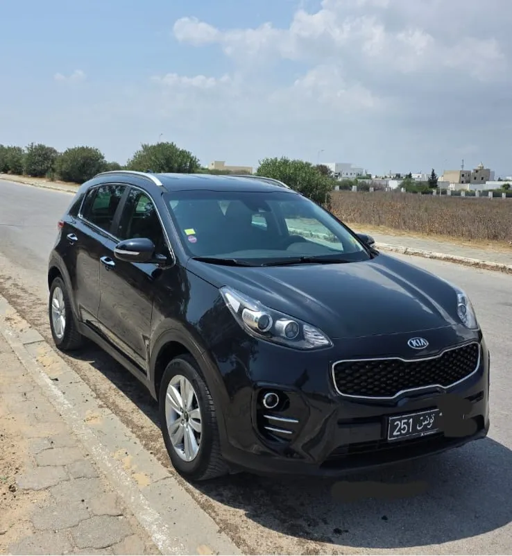 A vendre Kia Sportage importé d'allemand🇩🇪 contacter moi sur WhatsApp numéro +491629767488