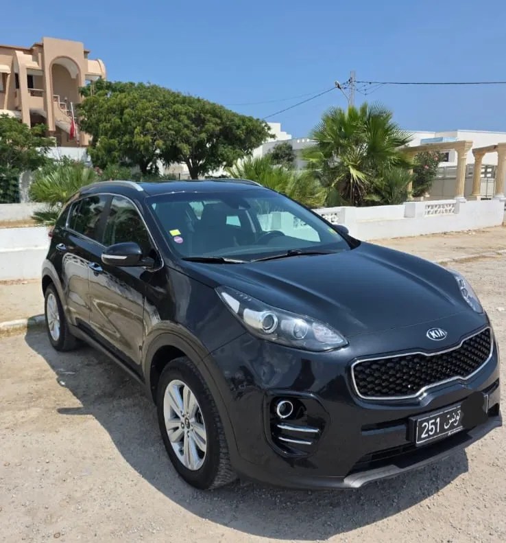 A vendre Kia Sportage importé d'allemand🇩🇪 contacter moi sur WhatsApp numéro +491629767488