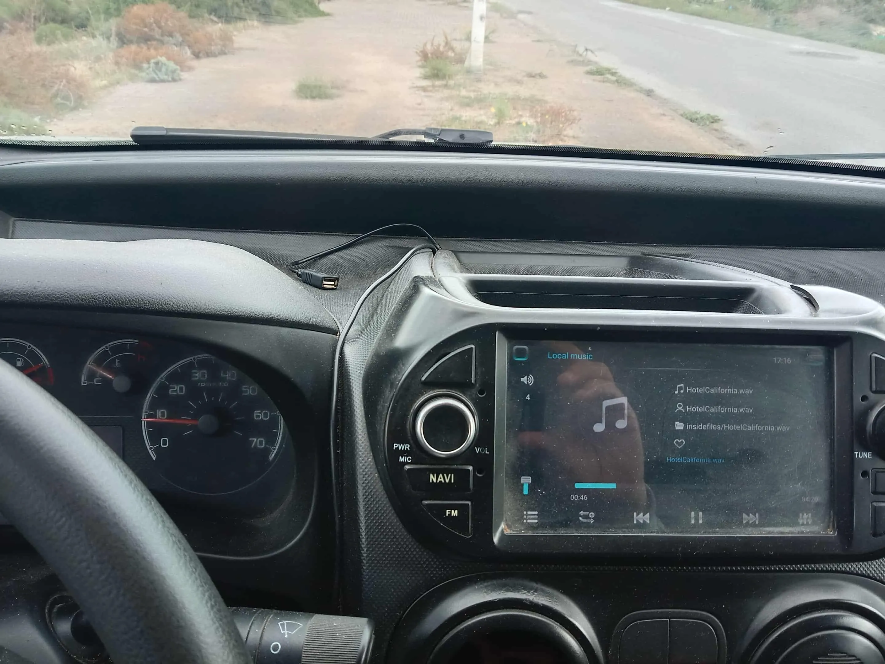 année 2017 prix 21.000 tél 29.402.205