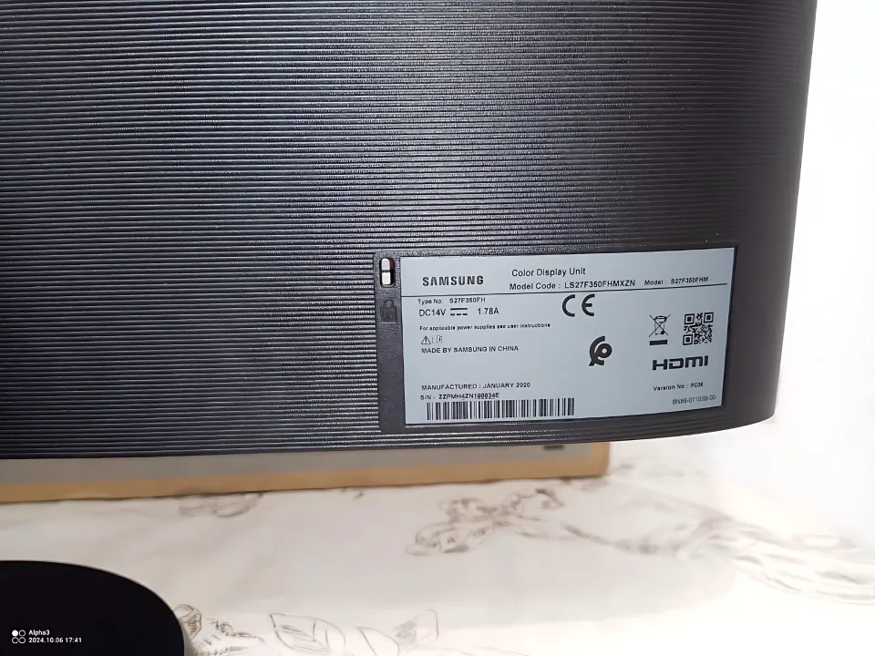 Ecran Samsung 27 pouces FHD 60mhz presque neuf