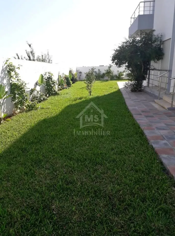 2 étages de villa indépendans à Hammamet Sud à vendre 51355351