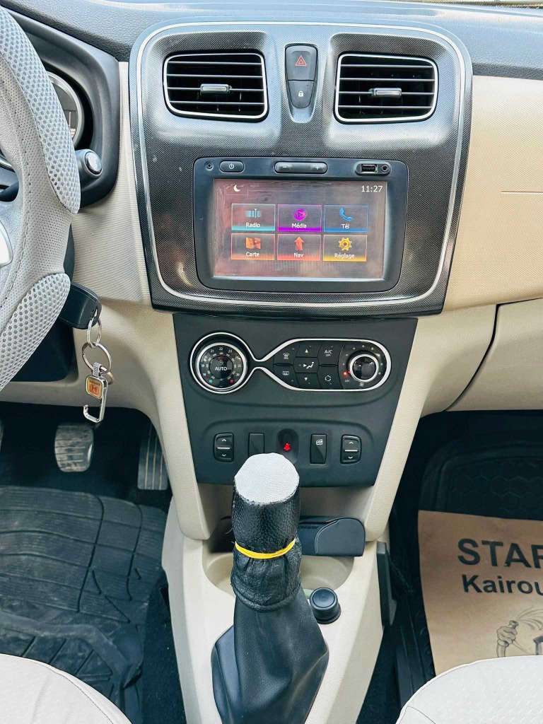 Symbol 3 elegance 5 chevaux 4 cylindre