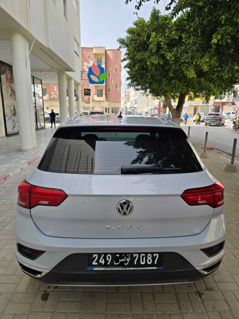 Av Volkswagen T-ROC diesel TDi 1.6 boîte 6 modéle 10.2020 ttoption importée tél 23.964.164 