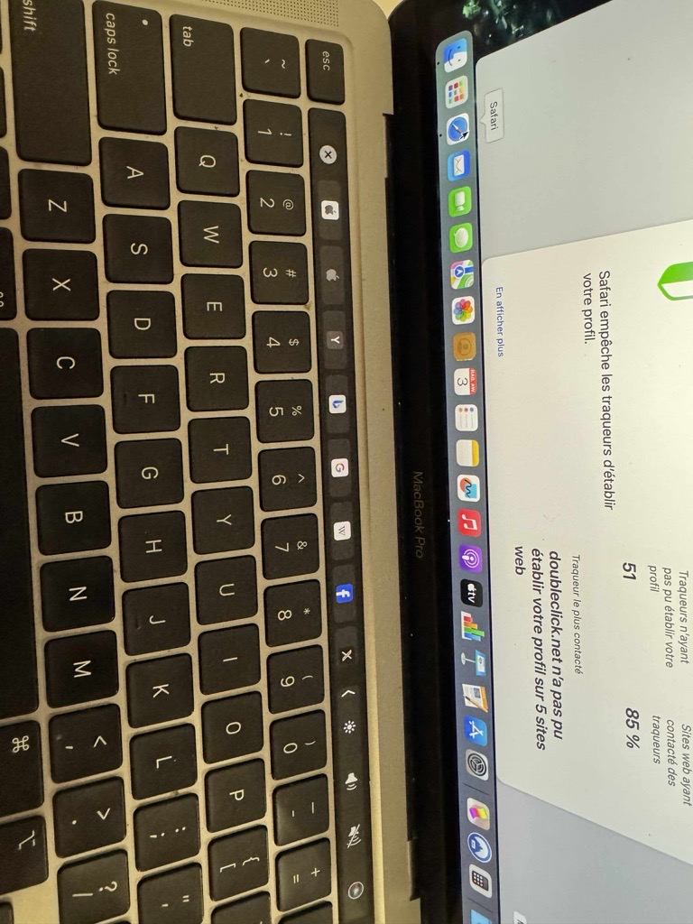 MacBook Pro 13’’ 2020 tel:52811970