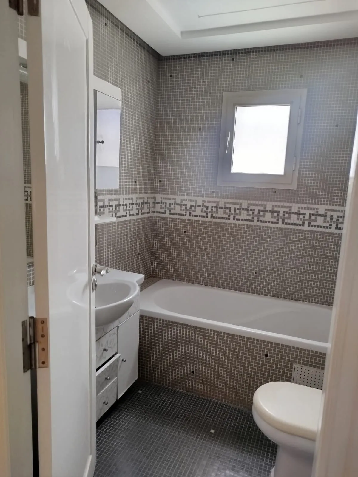 đVOTRE NOUVEAU CHEZ-VOUS FACE Ă LA MER â S+2 Haut Standing Ă Hammam Sousse