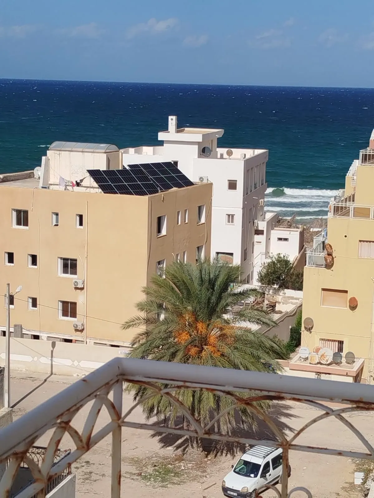đVOTRE NOUVEAU CHEZ-VOUS FACE Ă LA MER â S+2 Haut Standing Ă Hammam Sousse