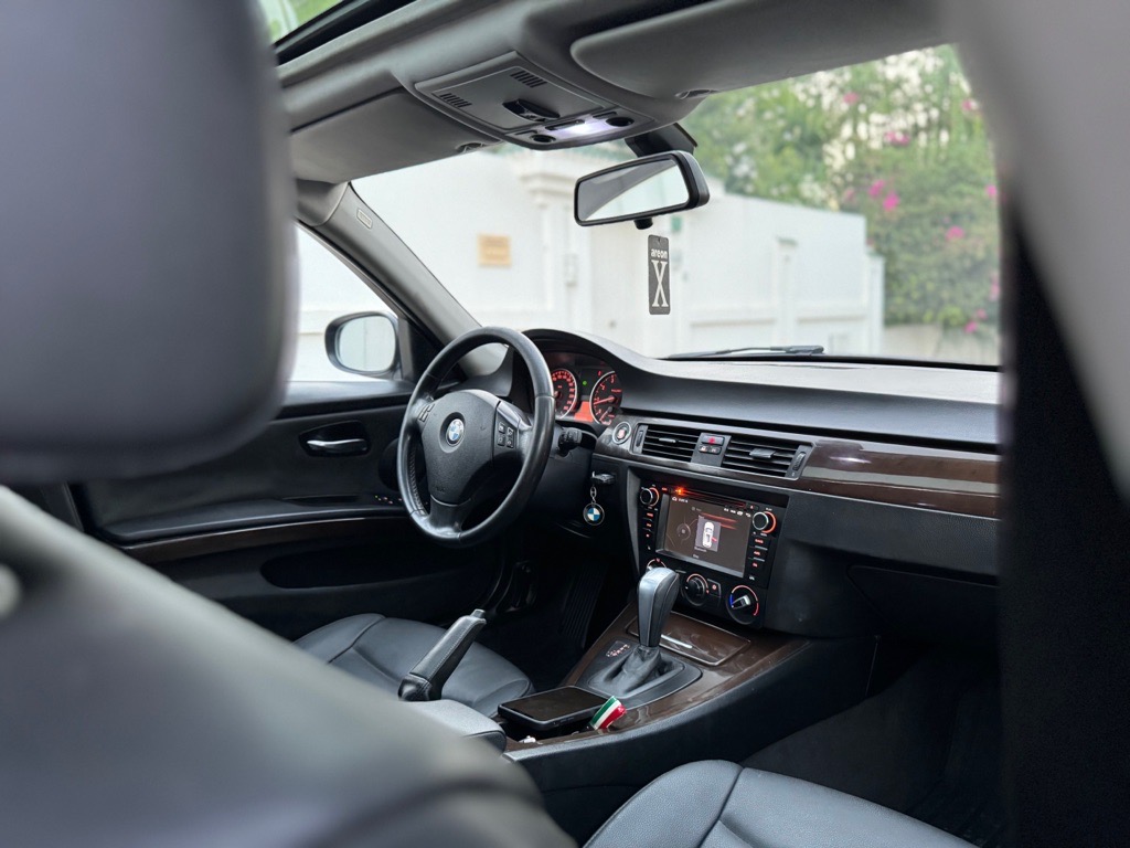 BMW E90 restyleé (خليجية ) 1 er main