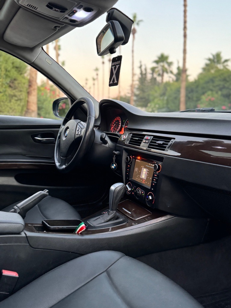 BMW E90 restyleé (خليجية ) 1 er main