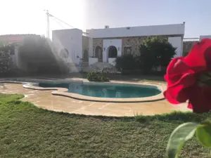 للبيـــــــــــع 