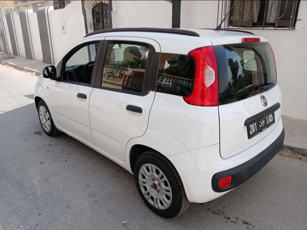 FIAT PANDA 1er main ESSENCE