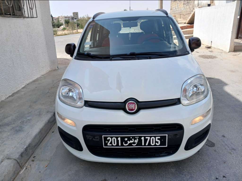 FIAT PANDA 1er main ESSENCE