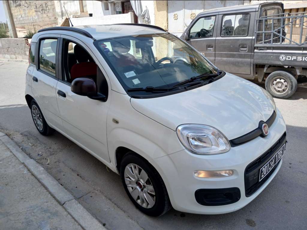 FIAT PANDA 1er main ESSENCE