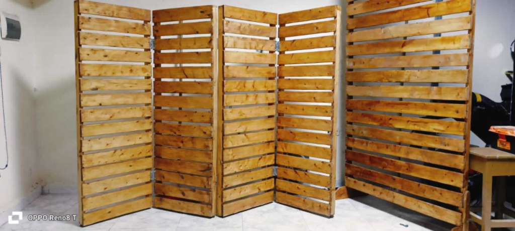 Paravent, séparation et habillage en bois 