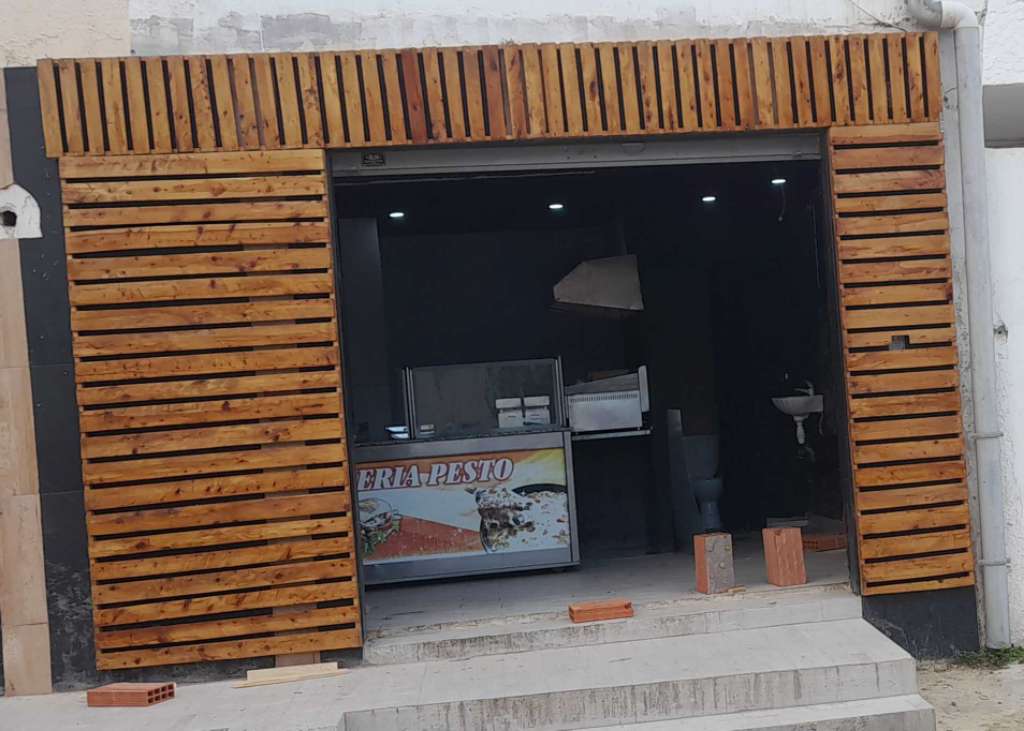 Paravent, séparation et habillage en bois 