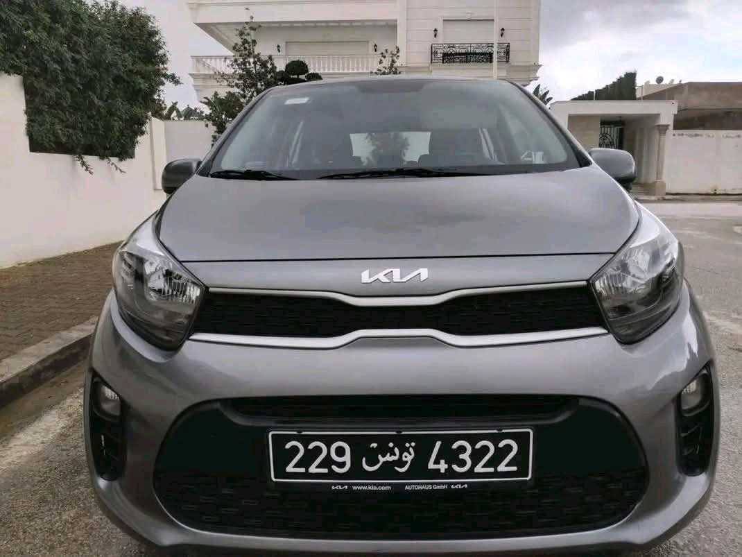 KIA PICANTO GT LINE PREMIÈRE MAIN TRÈS PROPRE