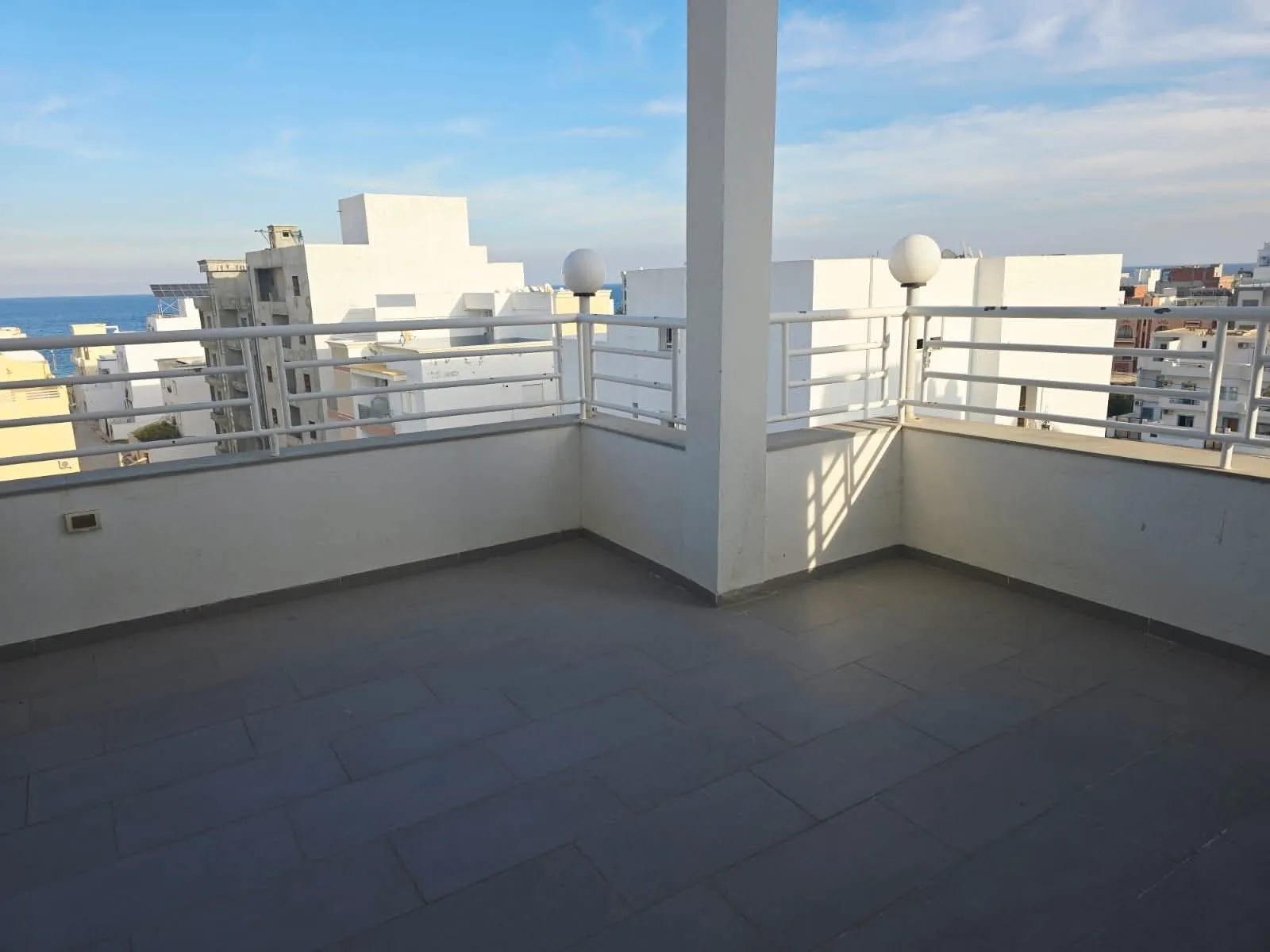 Penthouse d'exception avec vue imprenable sur mer