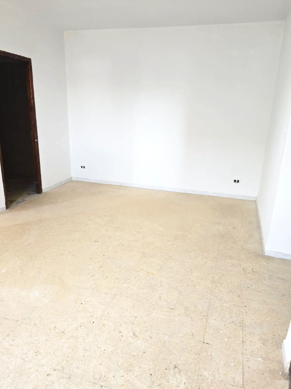 Vente d’un immeuble à Bhar Lazreg - photo 2