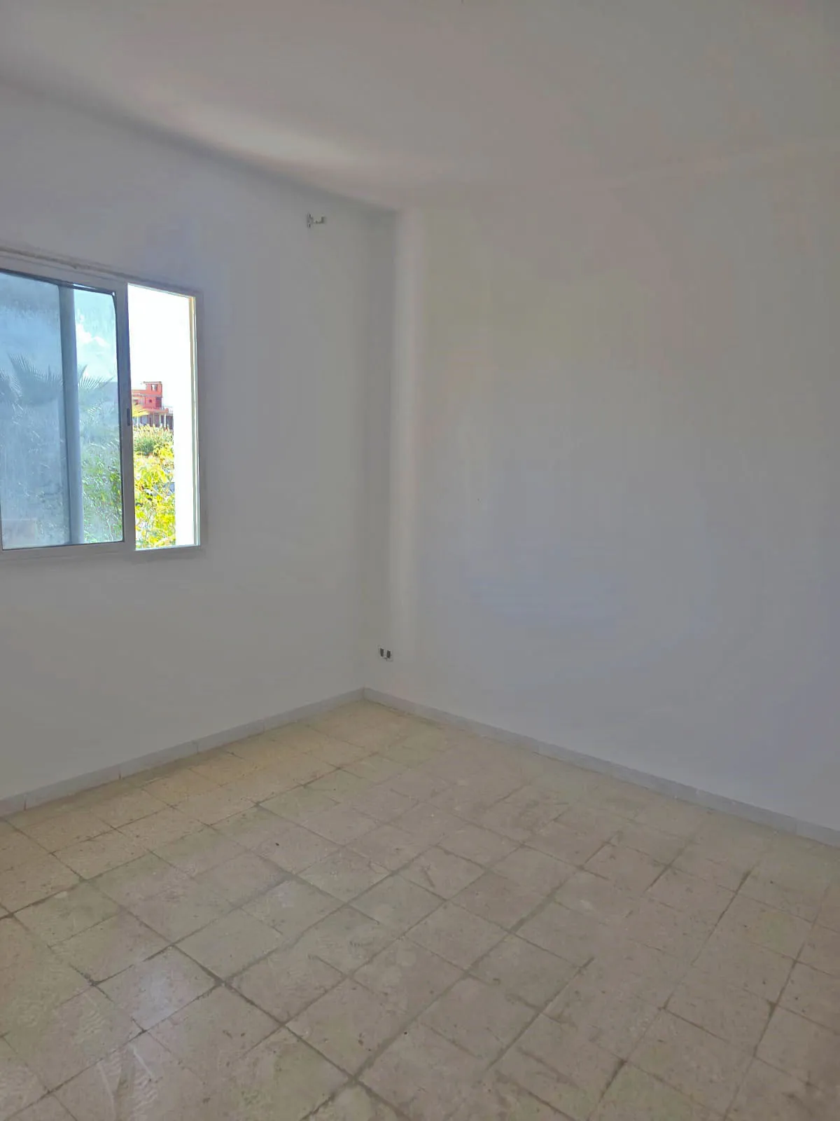 Vente d’un immeuble à Bhar Lazreg - photo 1
