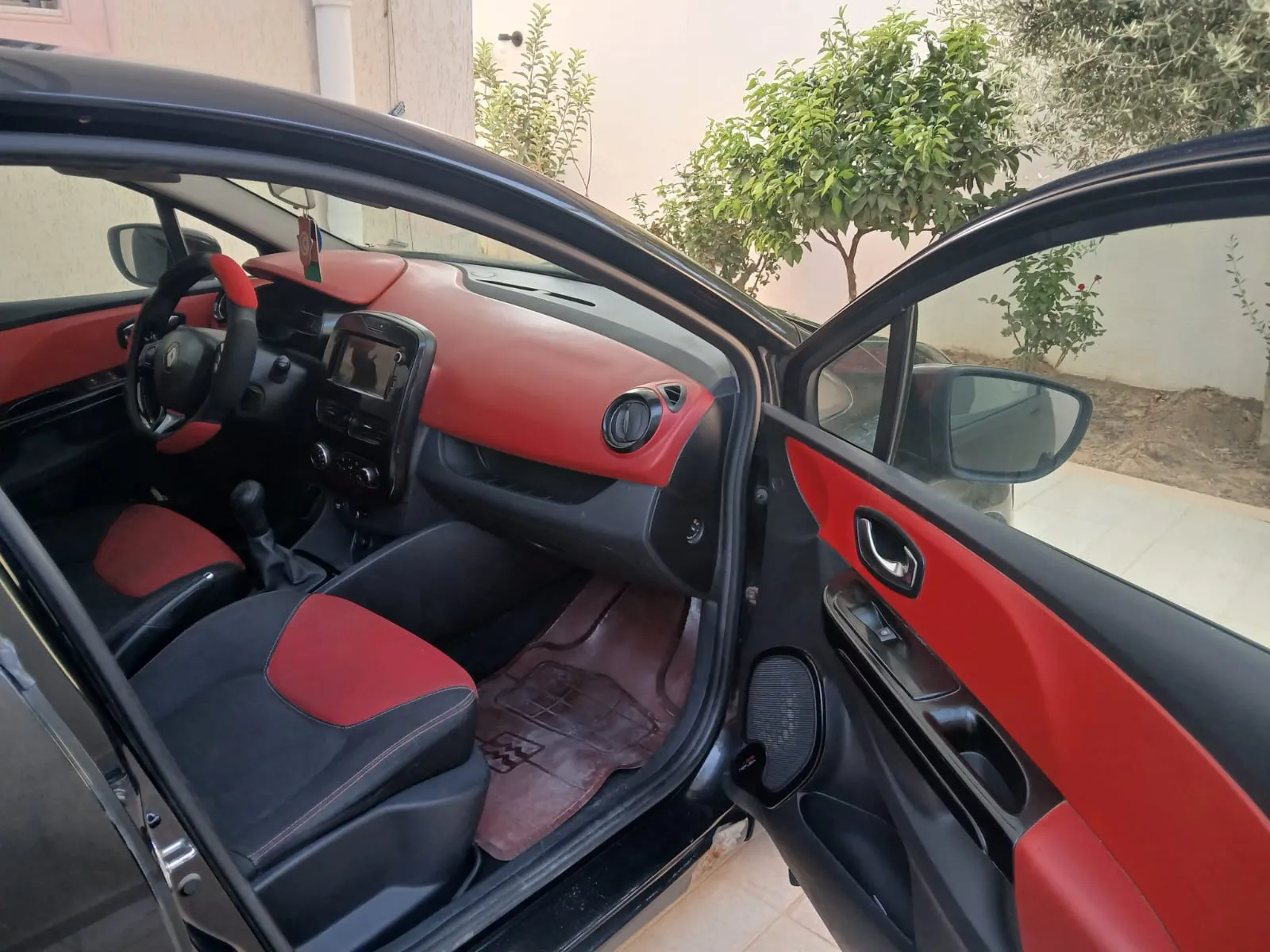 Clio 4 A VENDRE