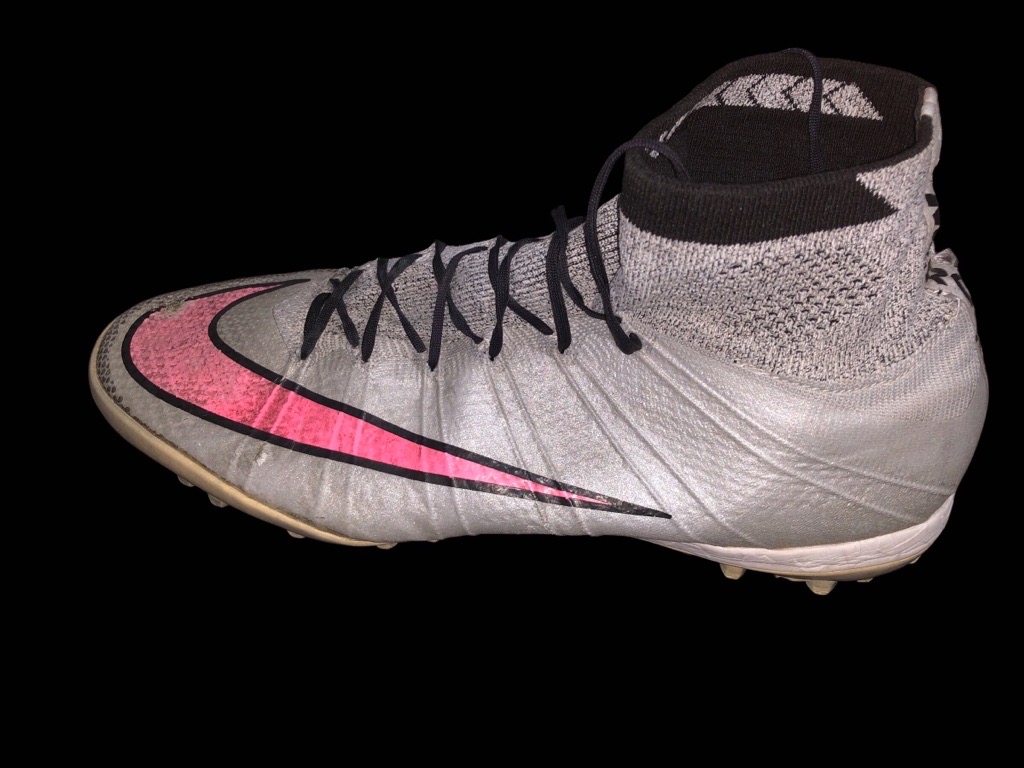 Demi crampon nike mercurial 42,5