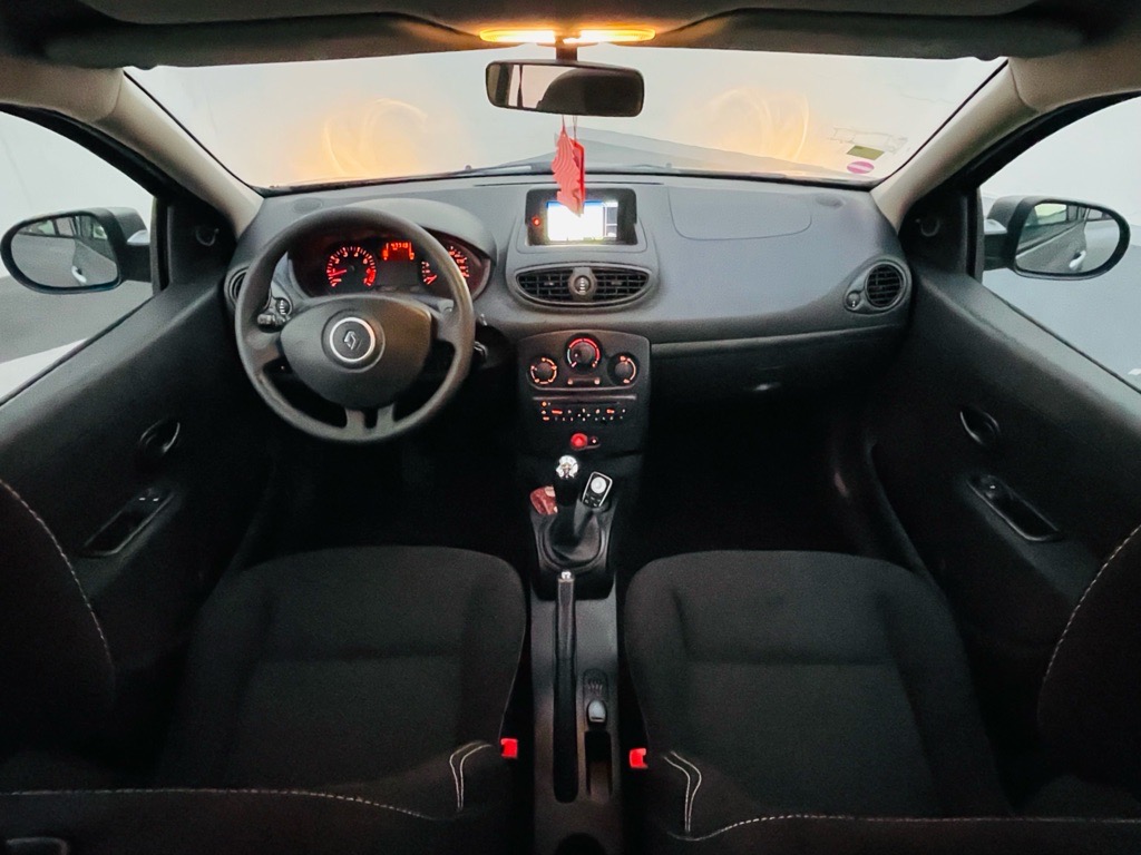 CLIO 3 moteur symbol FIN SERIE EX RS