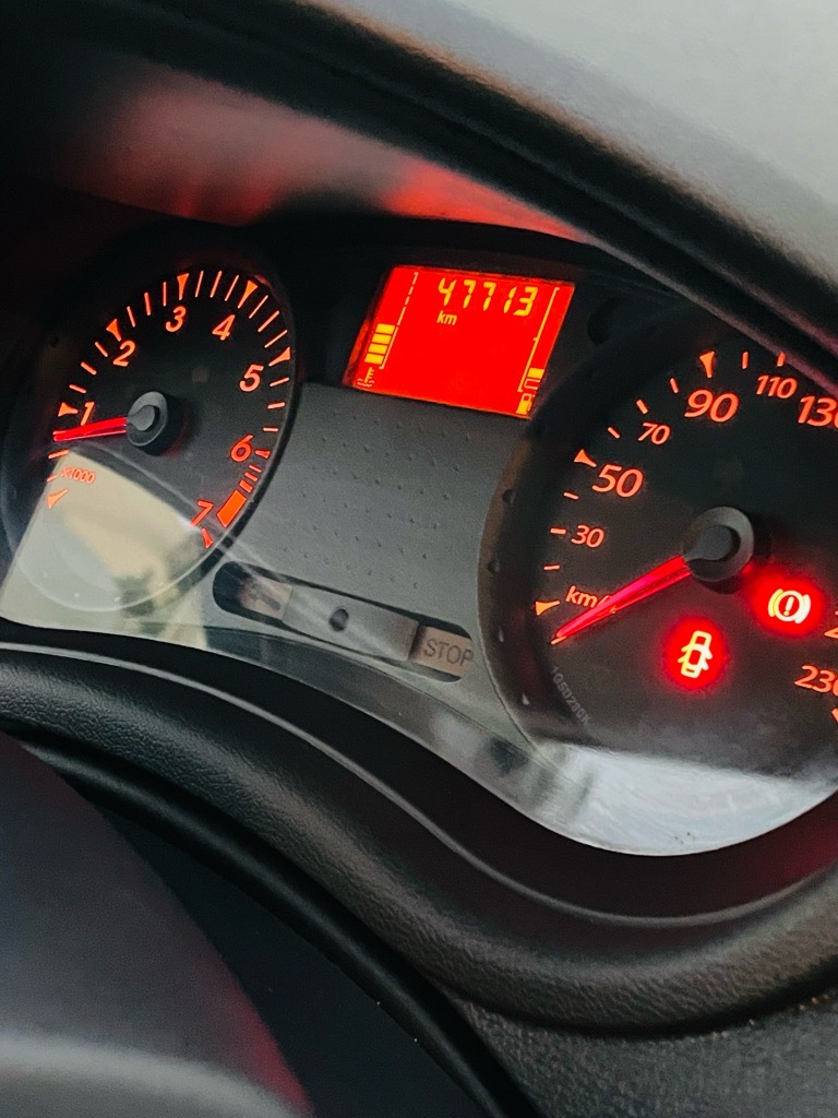 CLIO 3 moteur symbol FIN SERIE EX RS